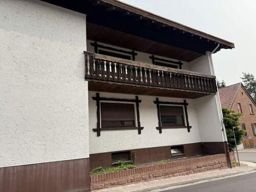Bild 4 - Einfamilienhaus mit 165,00 m² in Esthal zum Kaufen