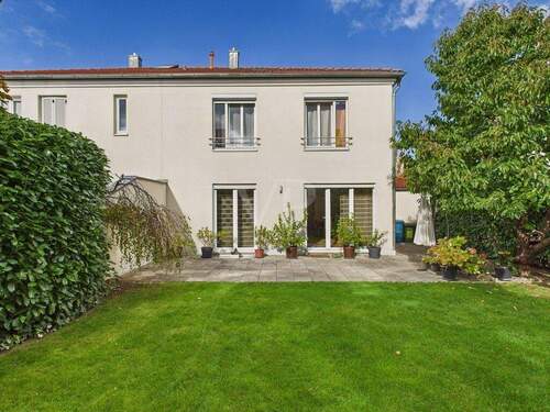 Titelbild - Exklusive und sehr großzügige DHH in erstklassiger Wohnlage, IN-Gerolfing