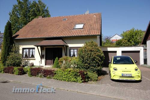 3 - 6 Zimmer Mehrfamilienhaus, Wohnhaus in Püttlingen