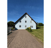 Dieses Haus sucht eine Familie, die Nähe schätzt - und trotzdem Freiraum braucht ! - Pommersfelden Stolzenroth