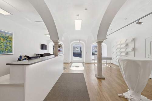 Laden-/Bürofläche im EG - 