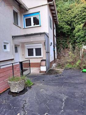 Außen - 5 Zimmer Einfamilienhaus in Alheim