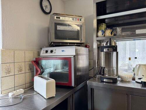 Umluftbackofen und Mikrowelle - 