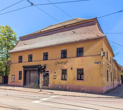 Monument der Geschichte - 1 Zimmer Mehrfamilienhaus, Wohnhaus zum Kaufen in Halle (Saale)
