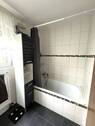 Bad mit Badewanne - 