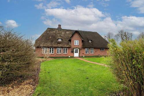 . - Einfamilienhaus mit 145,00 m&sup2; in Niebüll zum Kaufen