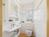 Gäste WC mit Fenster im EG - 