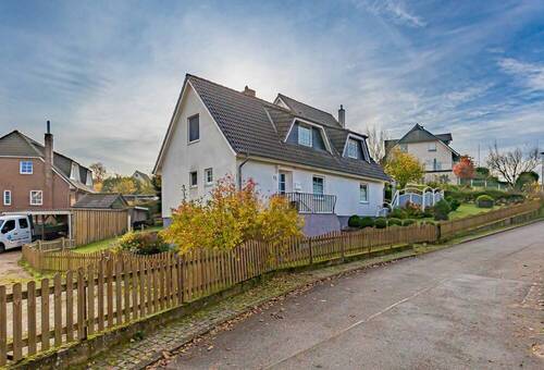 Zweifamilienhaus - 