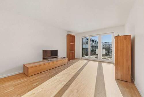 Wohnbereich - 3 Zimmer Etagenwohnung zum Kaufen in Kirchseeon