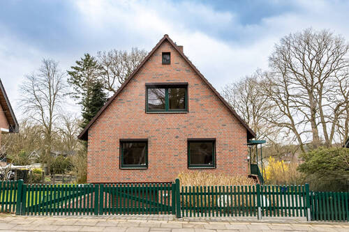 Frontansicht - 6 Zimmer Einfamilienhaus zum Kaufen in Wentorf bei Hamburg