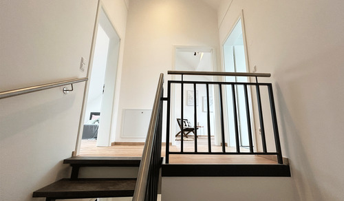 Treppenaufgang zum Dachgeschoss - 