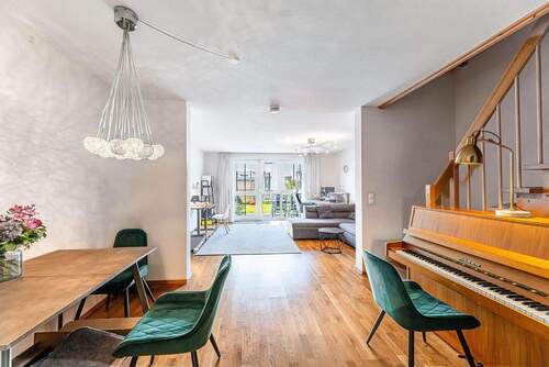 Geräumiges Wohnzimmer - Reihenmittelhaus mit 126,00 m² in Bamberg zum Kaufen