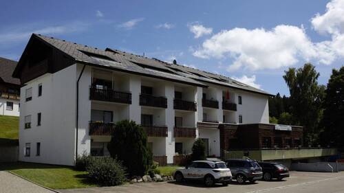 Außenansicht - Eigentumswohnung mit Balkon und wunderschöner Aussicht in Furtwangen