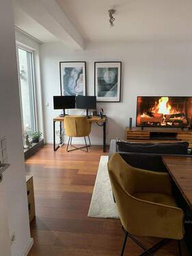Wohnzimmer Arbeitsbereich - 2 Zimmer Etagenwohnung in Düsseldorf