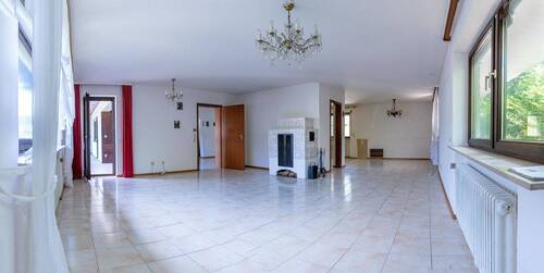 Wohn-/Esszimmer EG - 