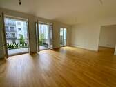 Wohnzimmer - 2 Zimmer Etagenwohnung zur Miete in Düsseldorf
