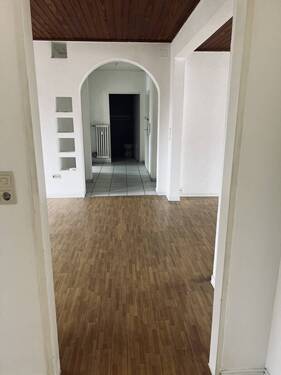 Flur - 3ZKB auf 116 qm im 5.OG ohne Aufzug