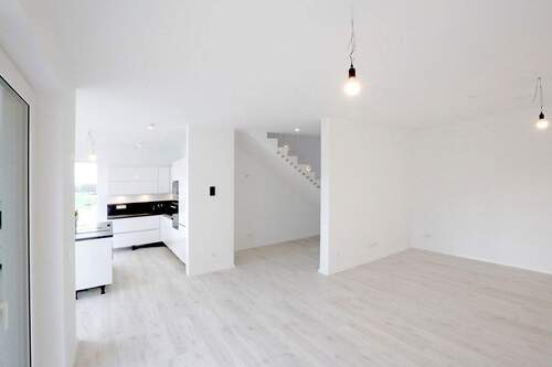 Wohn- und Esszimmer - 