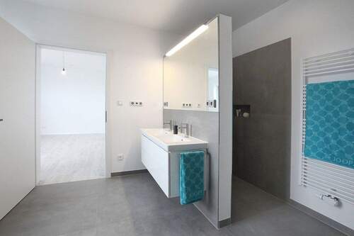 Bad en Suite - 5 Zimmer Einfamilienhaus in Wolfsburg