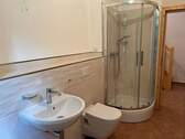 mit Wanne und Dusche - 