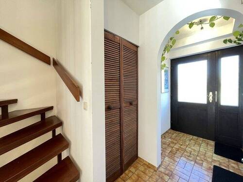 EG Eingangsbereich - Mehrfamilienhaus, Wohnhaus mit 112,00 m² in Eckental zum Kaufen