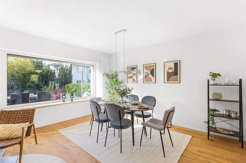 Ansicht Wohnzimmer III - 5 Zimmer Reihenendhaus in Nürnberg