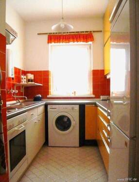 Küche mit Fenster, EBK - 