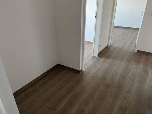 ...mit praktischer Nische - 