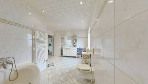 Badezimmer Erdgeschoss - 