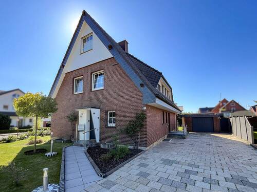 Hauseingang - 6 Zimmer Mehrfamilienhaus, Wohnhaus in Mettingen