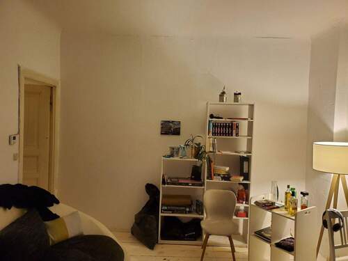 Schlafzimmer - 2 Zimmer Etagenwohnung zum Kaufen in Berlin