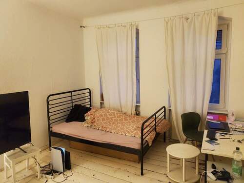 Schlafzimmer - 2 Zimmer Etagenwohnung in Berlin