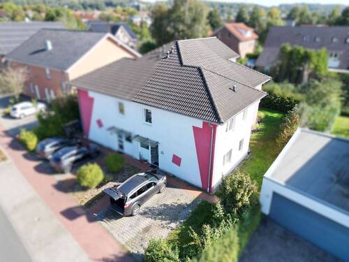 Bild 1 - Top gepflegte Doppelhaushälfte mit zwei Einheiten - Investition und Wohnchance in einem