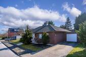 Haus mit Garage - 