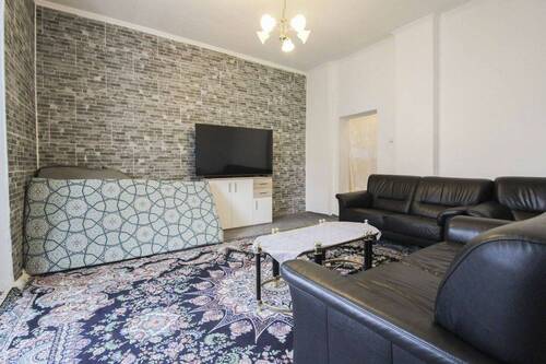 Wohnzimmer - 6 Zimmer Etagenwohnung in Krefeld