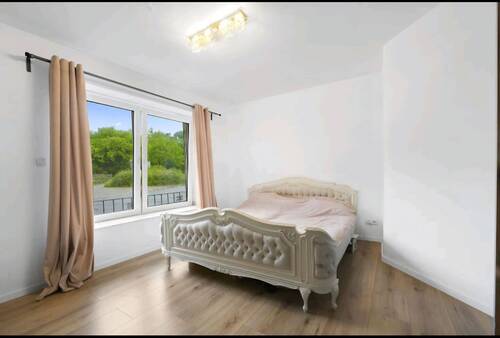 Beispielschlafzimmer - 1 Zimmer Mehrfamilienhaus, Wohnhaus zum Kaufen in Kerpen