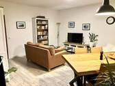 Wohnzimmer - 2 Zimmer Etagenwohnung zum Kaufen in Neuss