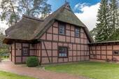 Zugang zum Haus - Einfamilienhaus mit 184,00 m² in Buchholz zum Kaufen