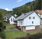 Haus Hinteransicht - 7 Zimmer Einfamilienhaus zum Kaufen in Brilon