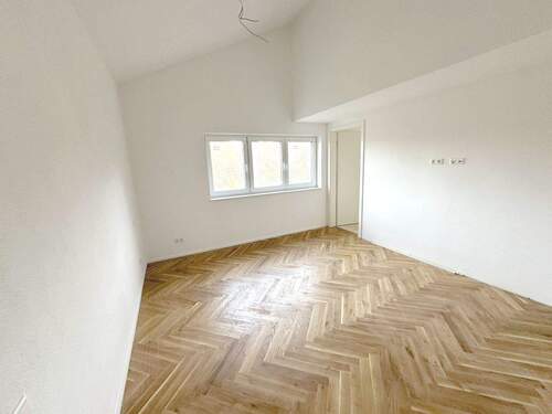 Master Bedroom mit Bad en suite - 