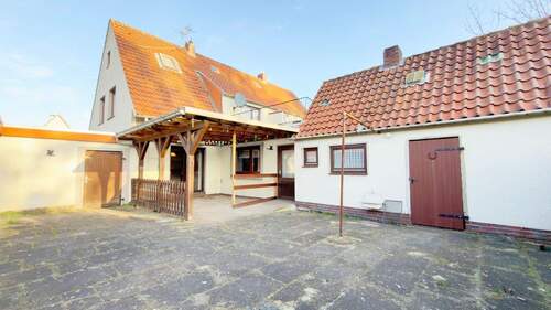 Terrasse / Garten - 6 Zimmer Doppelhaushälfte zum Kaufen in Delmenhorst