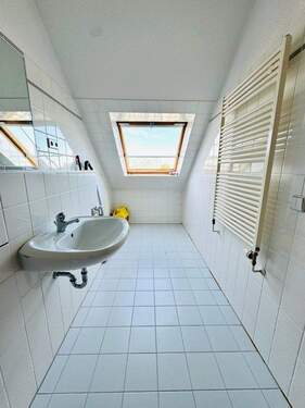 WhatsApp Image 2025-09-30 at 13.58.26 - 2 Zimmer Etagenwohnung zur Miete in Leipzig
