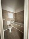 Badezimmer.jpeg - Etagenwohnung mit 54,80 m&sup2; in Coswig (Anhalt) zur Miete