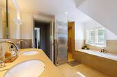 Badezimmer - Einfamilienhaus mit 171,00 m&sup2; in Backnang zum Kaufen