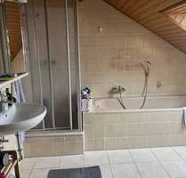 Schicke 3-Zi-DG-Wohnung ,Mühlheim, in bester Wohnlage am Main mit idealer Anbindung - Mühlheim am Main