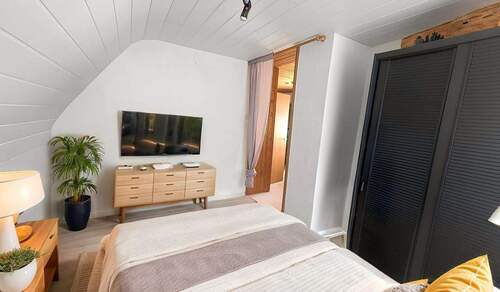 Ki Erstellt-Zimmer OG Möglichkeit - 