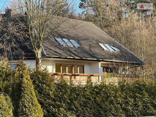 Außenansicht_Balkon - 2 Zimmer Etagenwohnung zum Kaufen in Chemnitz / Adelsberg