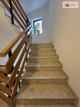 Treppenhaus - 2 Zimmer Etagenwohnung in Chemnitz / Adelsberg