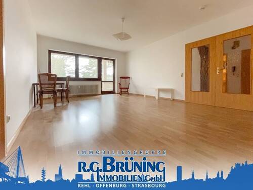 Wohnzimmer - 4 Zimmer Etagenwohnung zur Miete in Kehl