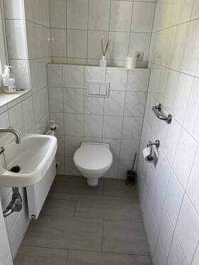 Gäste-WC Vorderhaus - Mehrfamilienhaus, Wohnhaus mit 211,00 m² in Gütersloh zum Kaufen